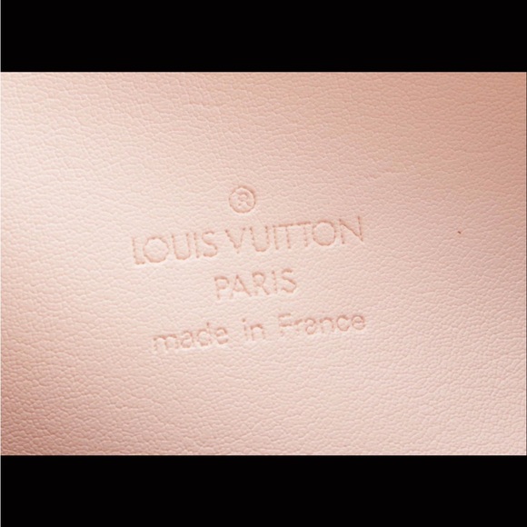 Louis Vuitton Bedford Bag in Marshmallow Monogram Vernis - Picture 9 of 9